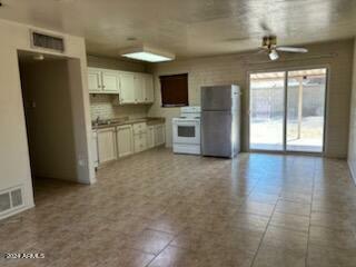 Property Photo:  313 E Fillmore Street  AZ 85288 