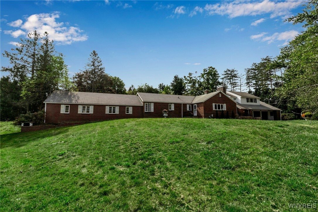 Property Photo:  1620 Billington Road  NY 14052 