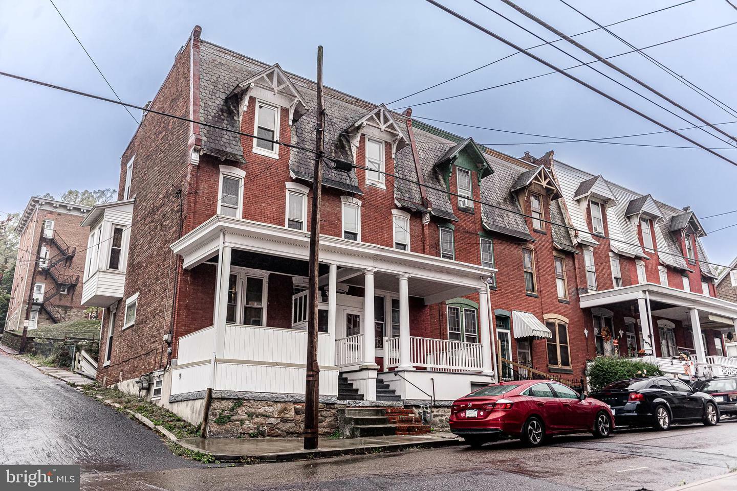 Property Photo:  903 W Norwegian Street  PA 17901 