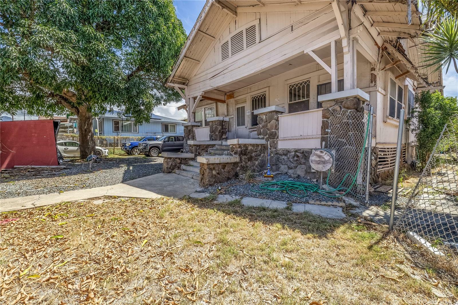 Property Photo:  1221 Gulick Avenue  HI 96819 