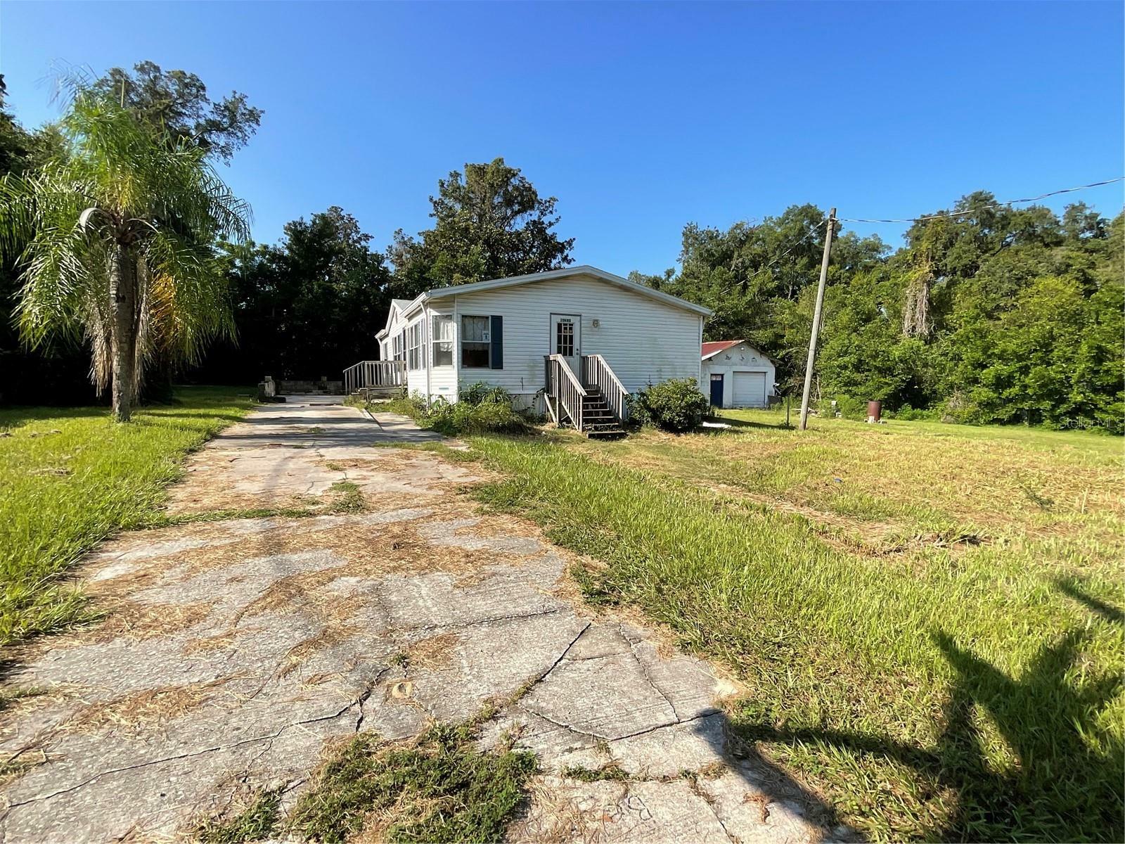 Property Photo:  10680 SE 131st Place  FL 32179 