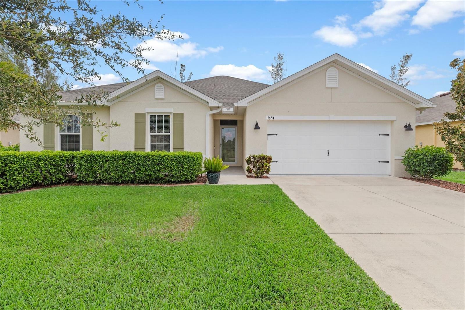 Property Photo:  7684 Mikasa Drive  FL 33950 