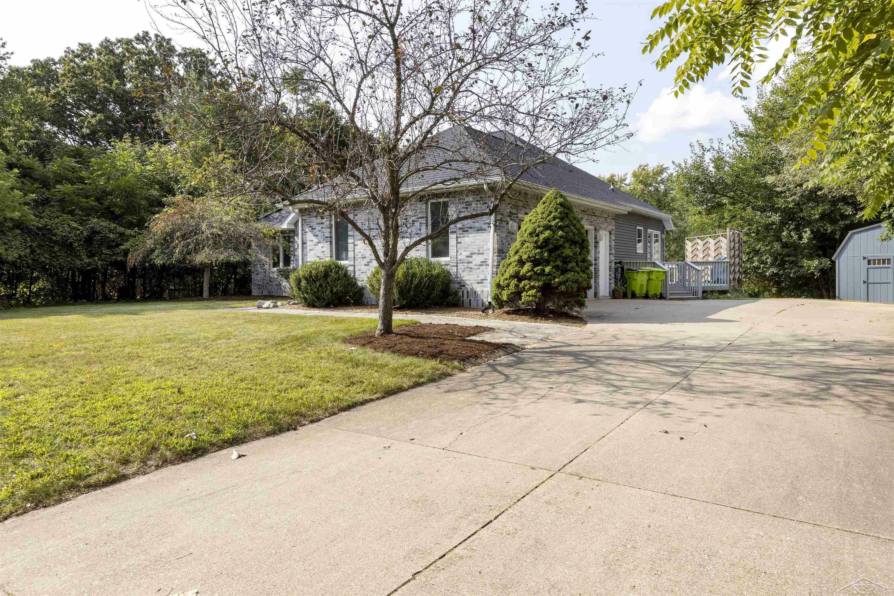 Property Photo:  3161 E Bullock Creek Drive  MI 48640 