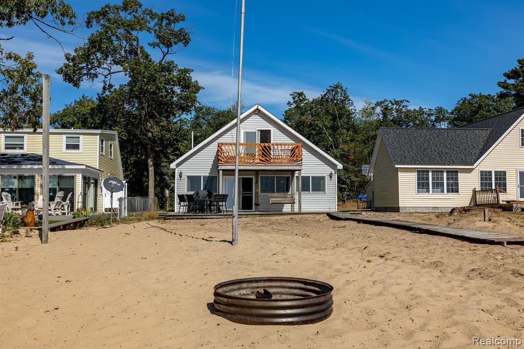 Property Photo: 4028 E Michigan Avenue MI 48703