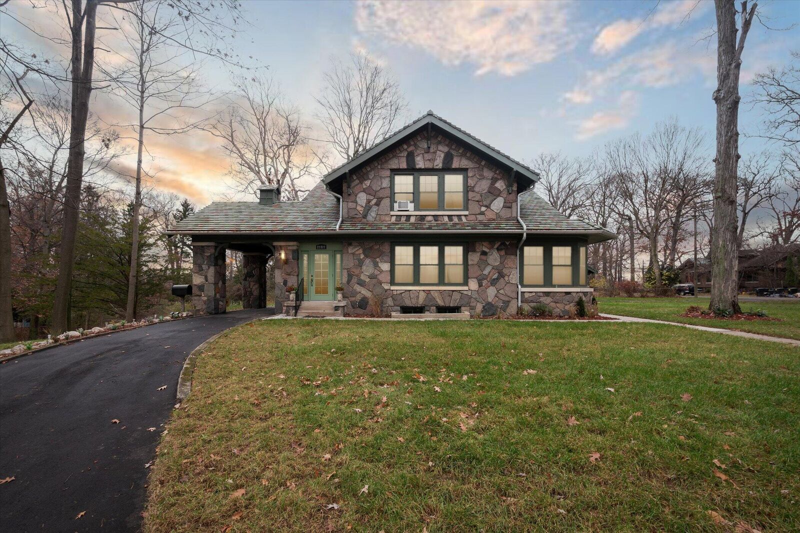 Property Photo: 22322 Roxford Street MI 48219