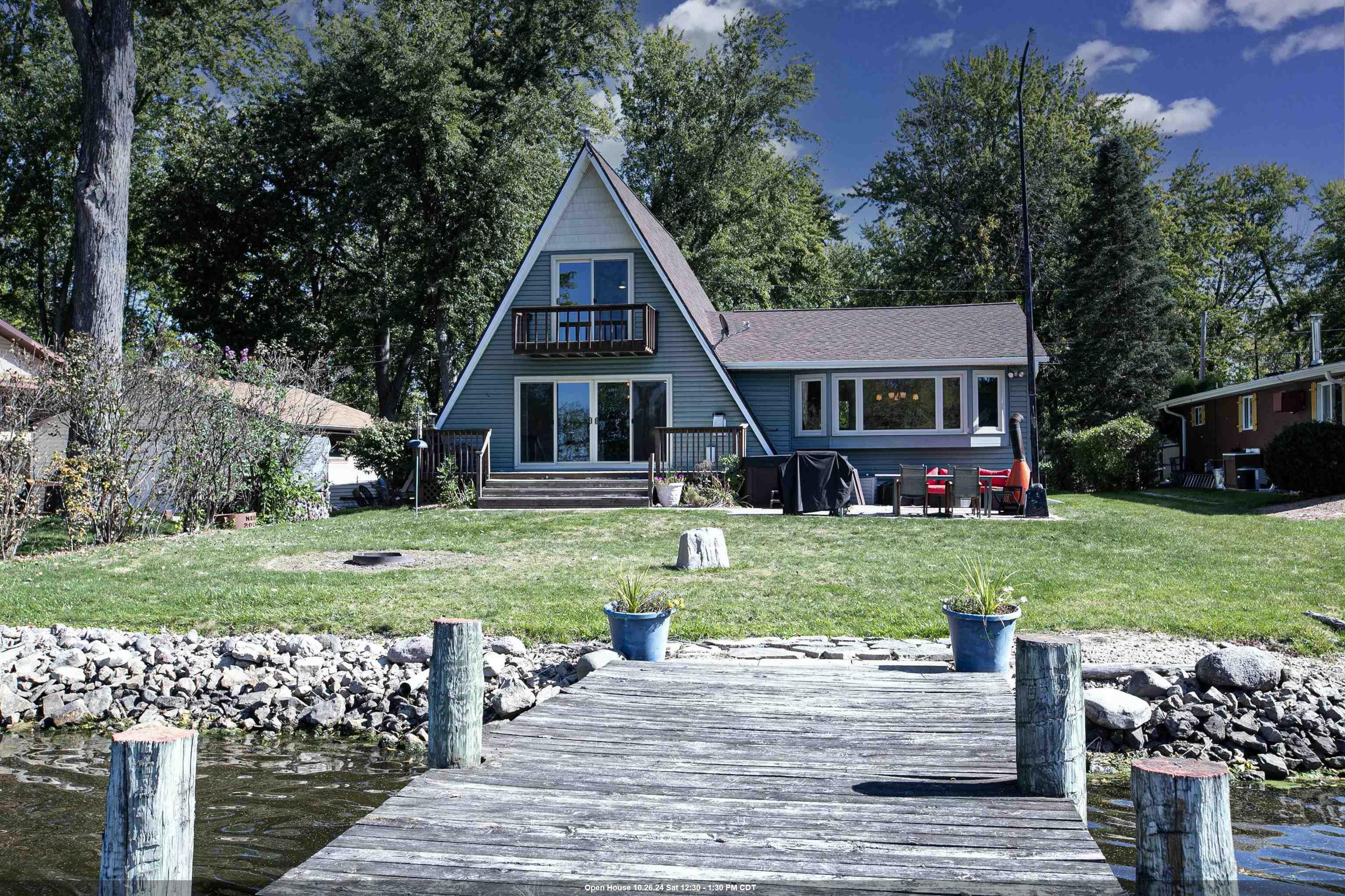 Property Photo:  8909 Riverview Lane  WI 54940-9605 