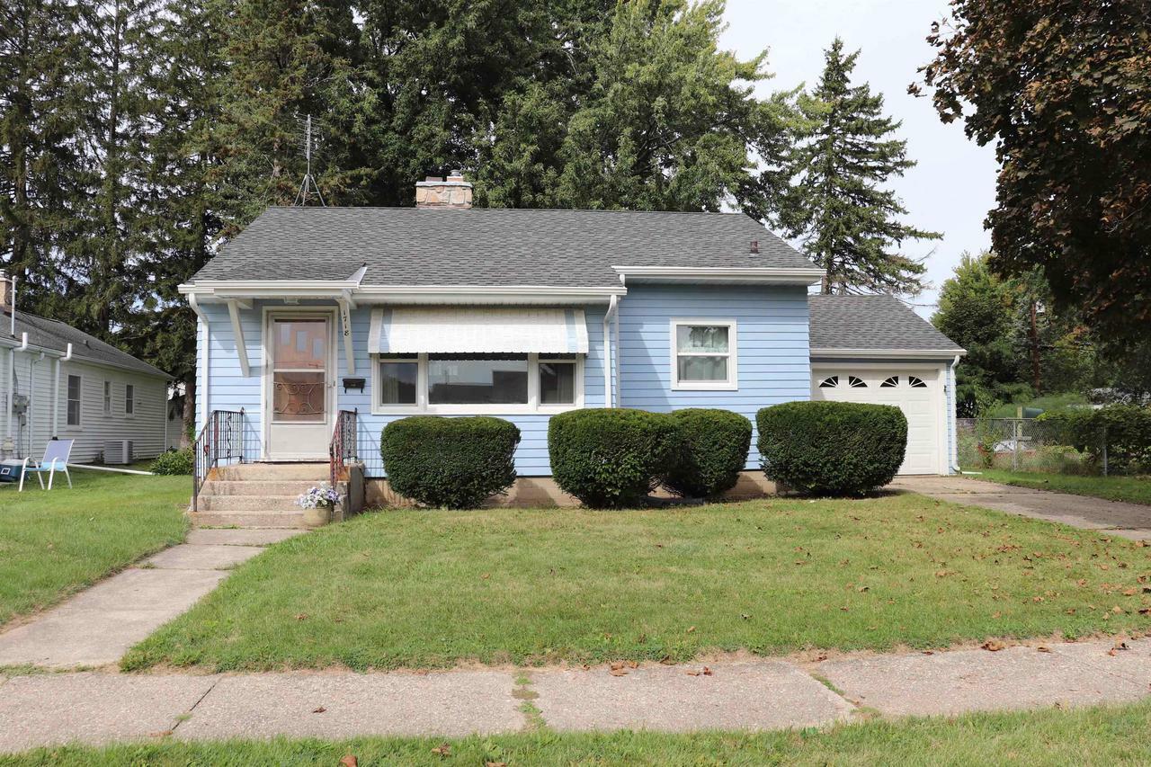 Property Photo:  1718 Gartland Avenue  WI 53548 