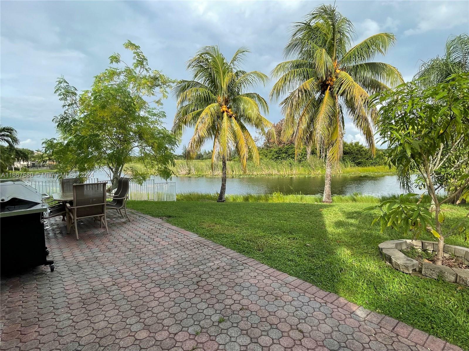 Property Photo:  1981 SW 148th Way  FL 33027 