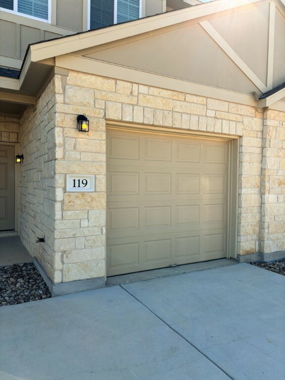 Property Photo:  119 Yearling Way  TX 78626 