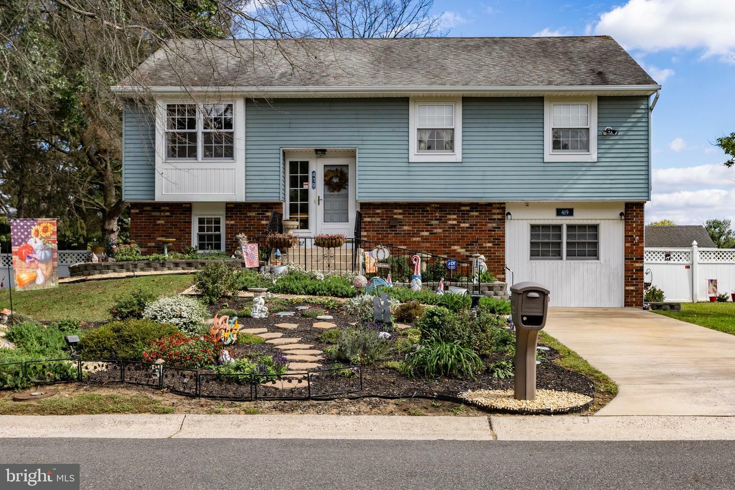 Property Photo:  419 Apple Road  NJ 08010 