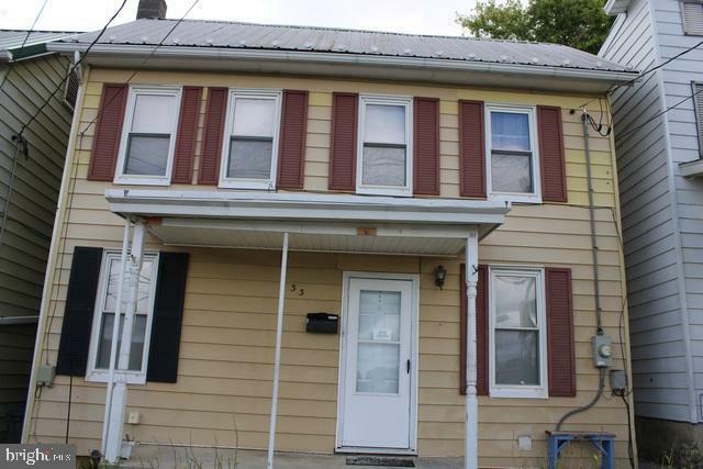 Property Photo:  33 Cumberland Valley Aven  PA 17268 