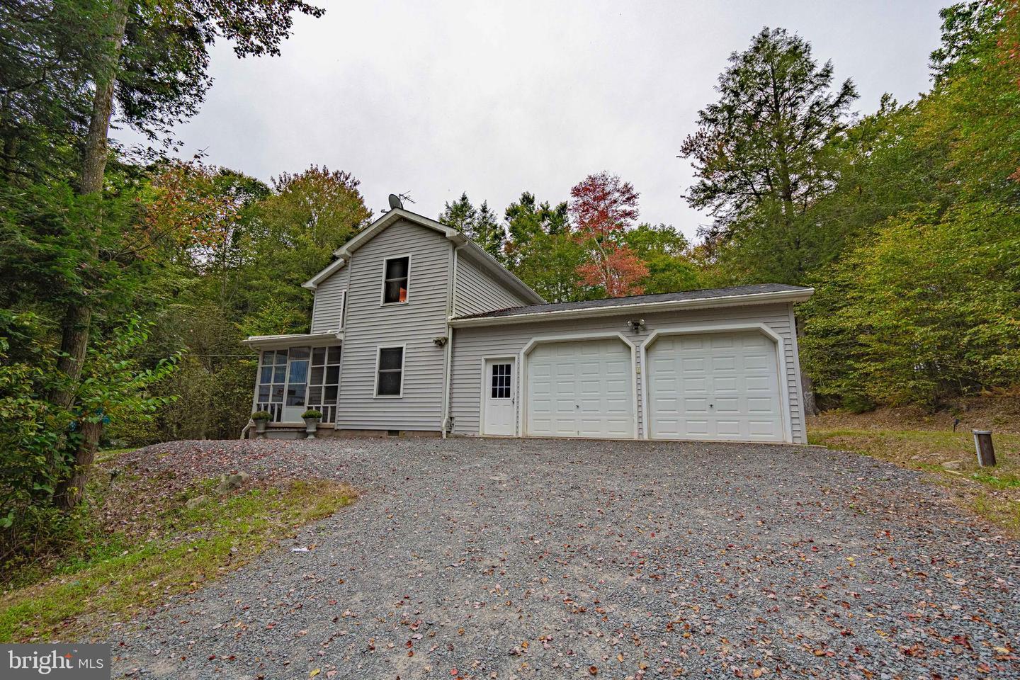 Property Photo: 245 Henning Road PA 18610