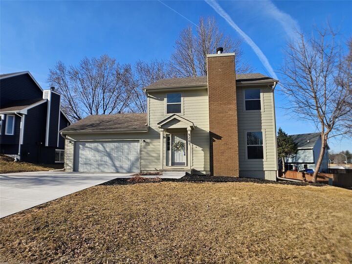 9201 Lakewood Circle  Norwalk IA 50211 photo