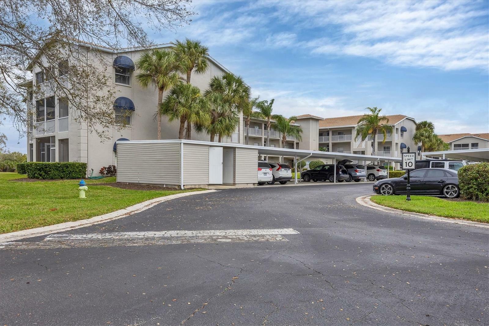 9630 Club South Circle 6202  Sarasota FL 34238 photo