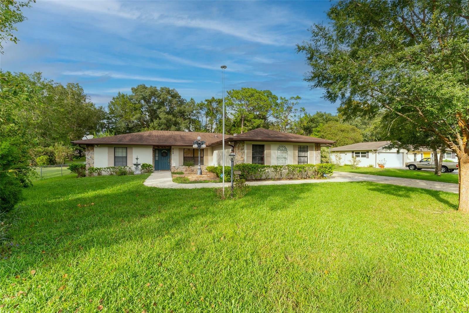 Property Photo:  8189 SW 100th Lane Road  FL 34481 