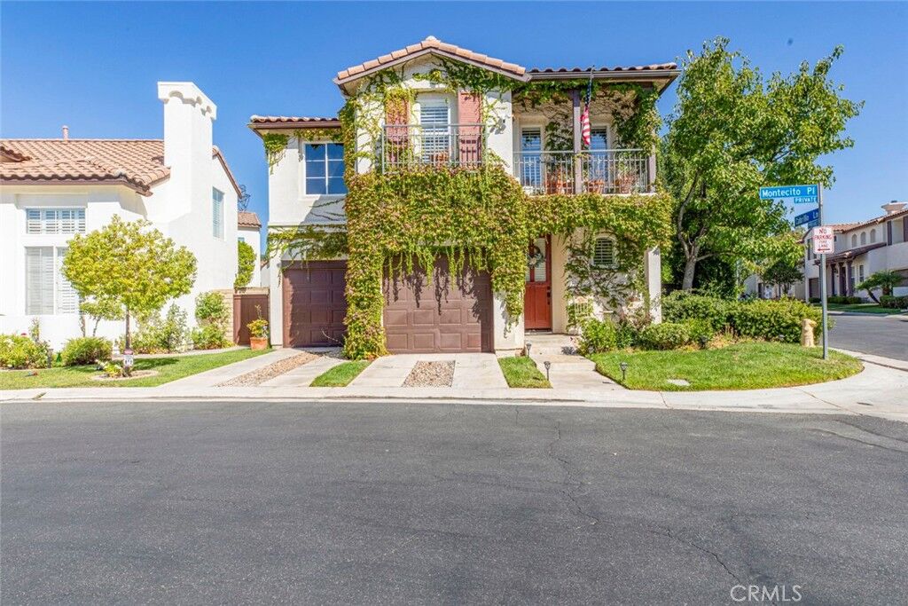 Property Photo: 23301 Montecito Place CA 91354