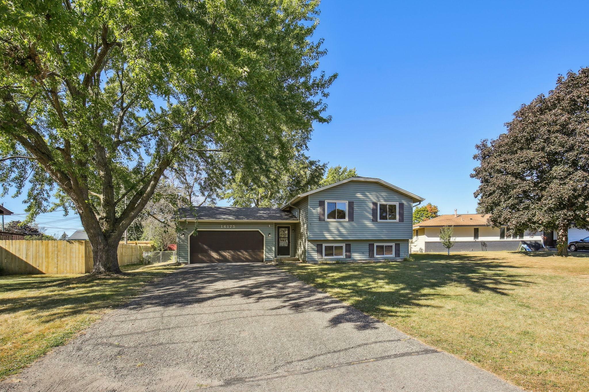 Property Photo:  16175 Gauntlet Court W  MN 55068 