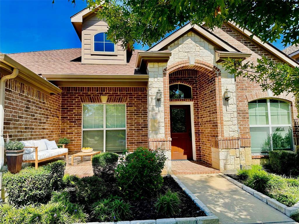 Property Photo:  7200 Royal Glen Trail  TX 75072 