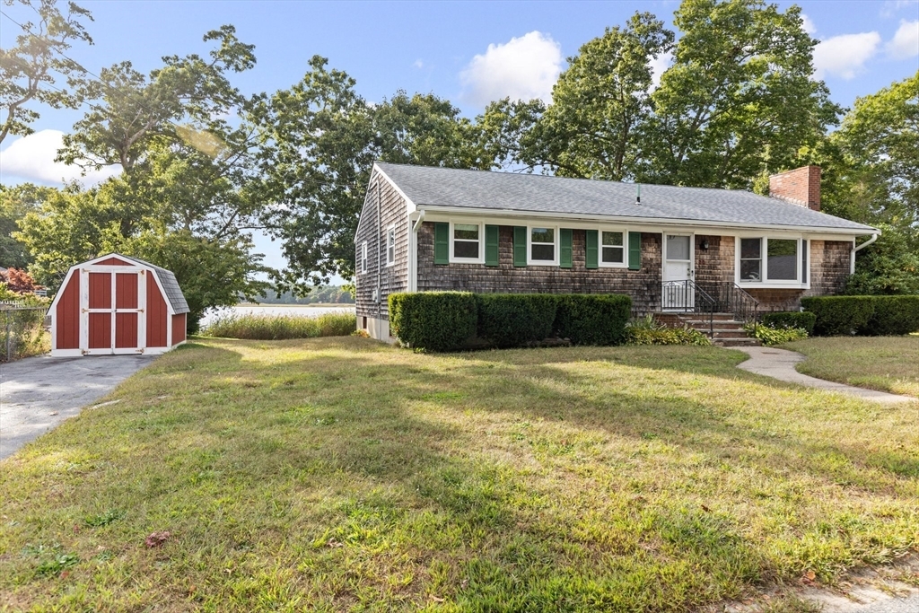 Property Photo:  30 Highland Shores Dr  MA 02571 