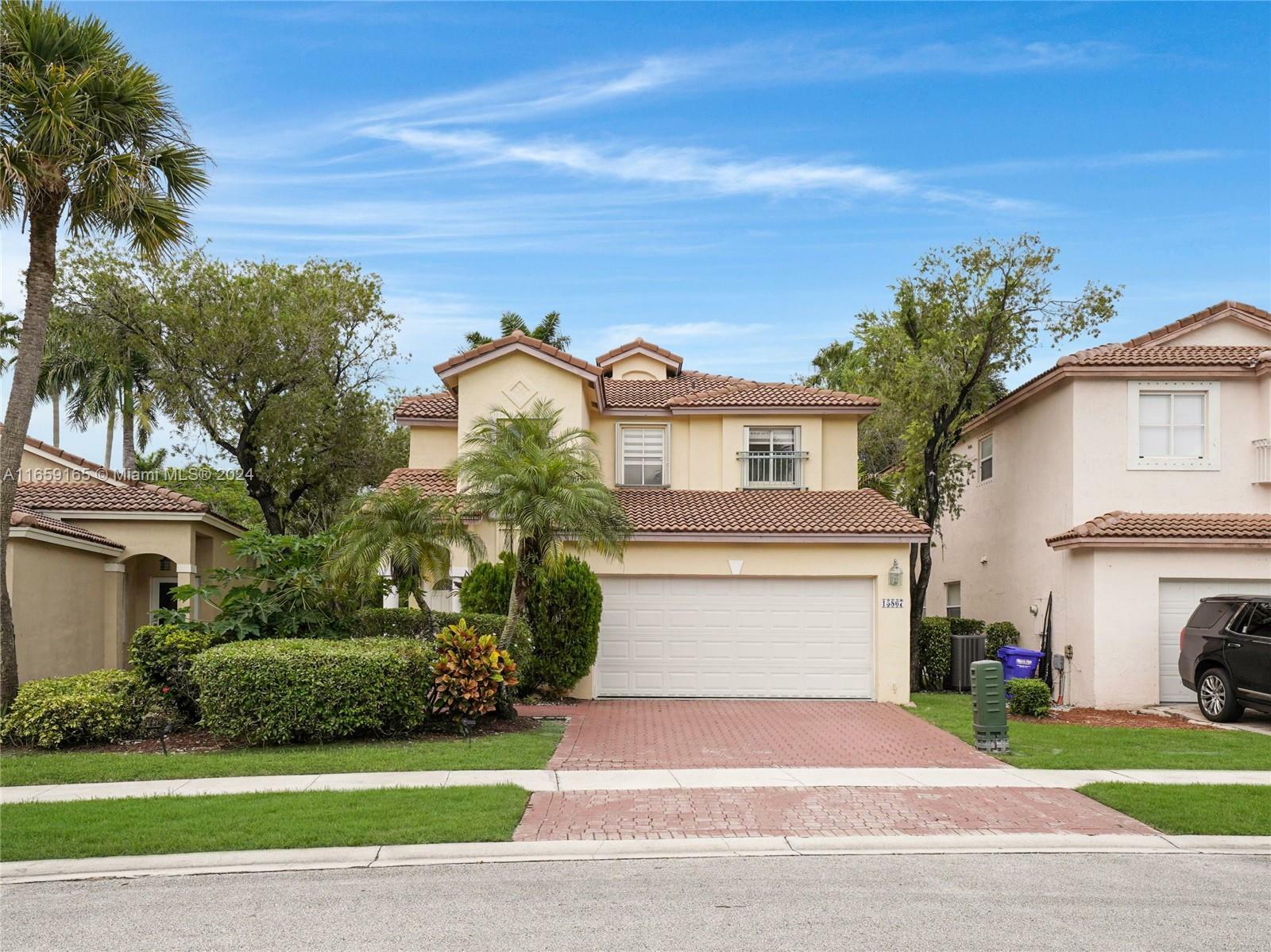 Property Photo:  15867 SW 16th St  FL 33027 