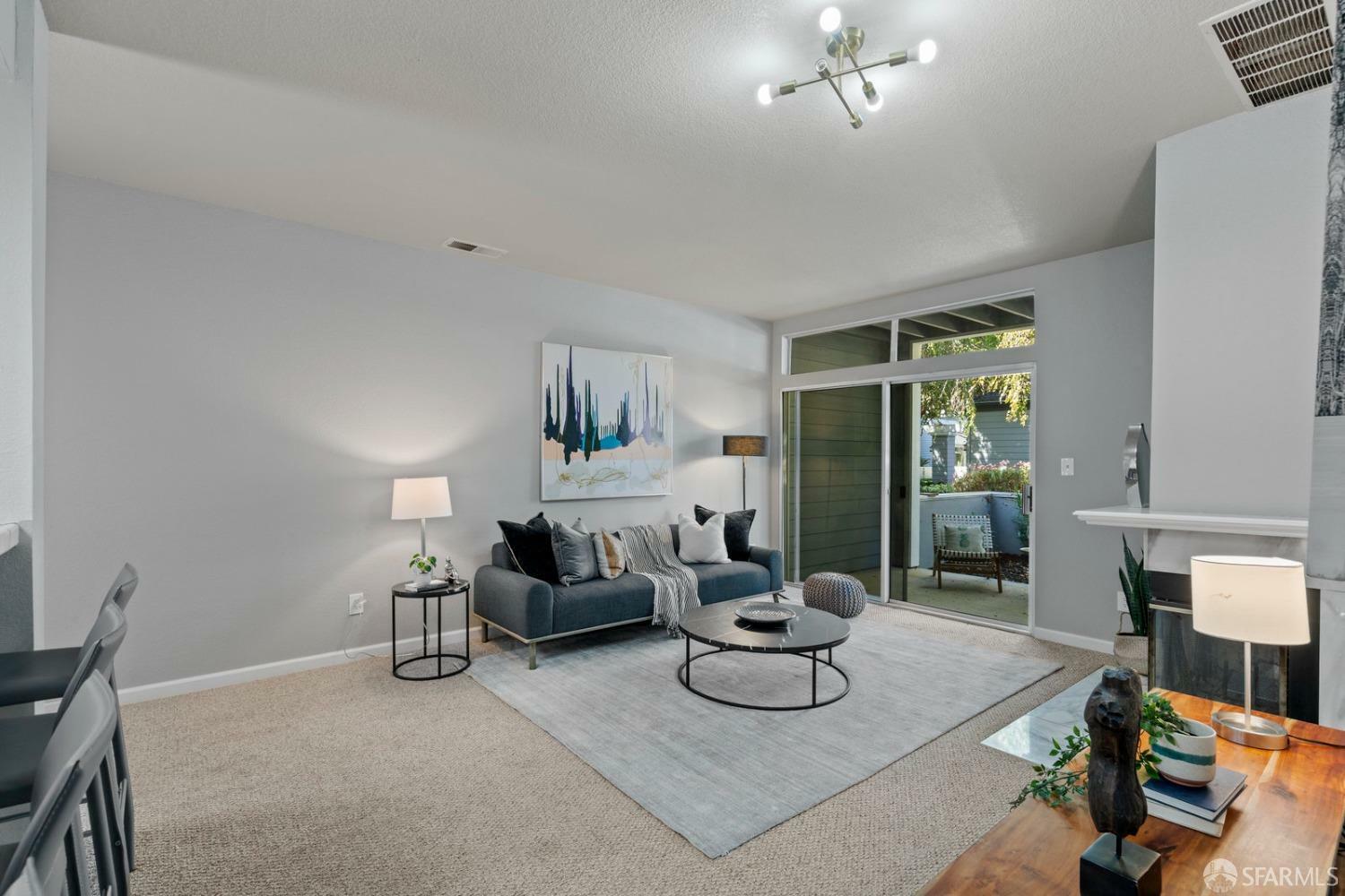 Property Photo:  1722 Parkview Green Circle  CA 95131 