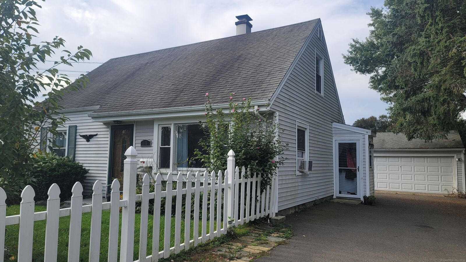 Property Photo:  165 Albert Avenue  CT 06614