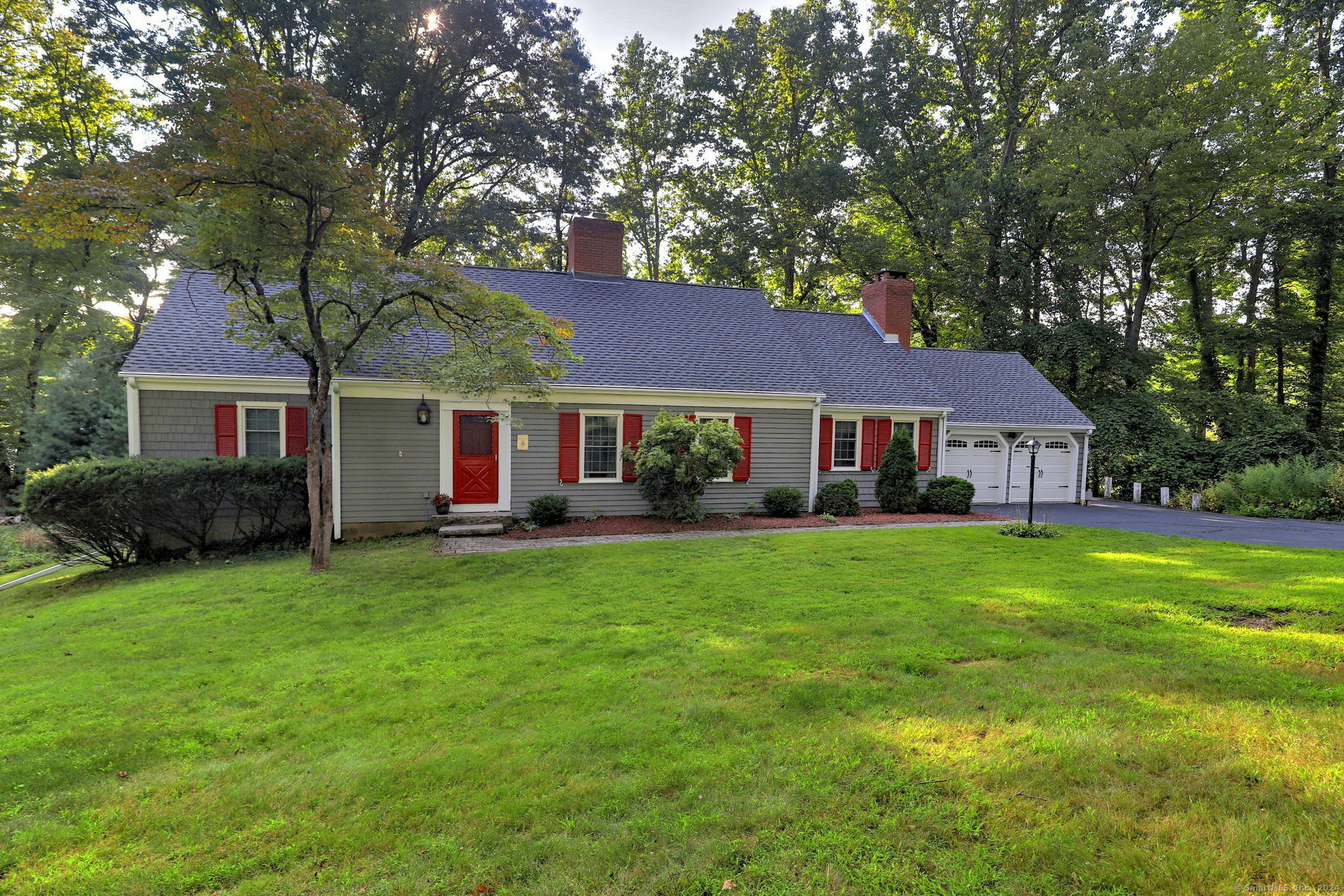 Property Photo:  87 Canoe Brook Road  CT 06611 