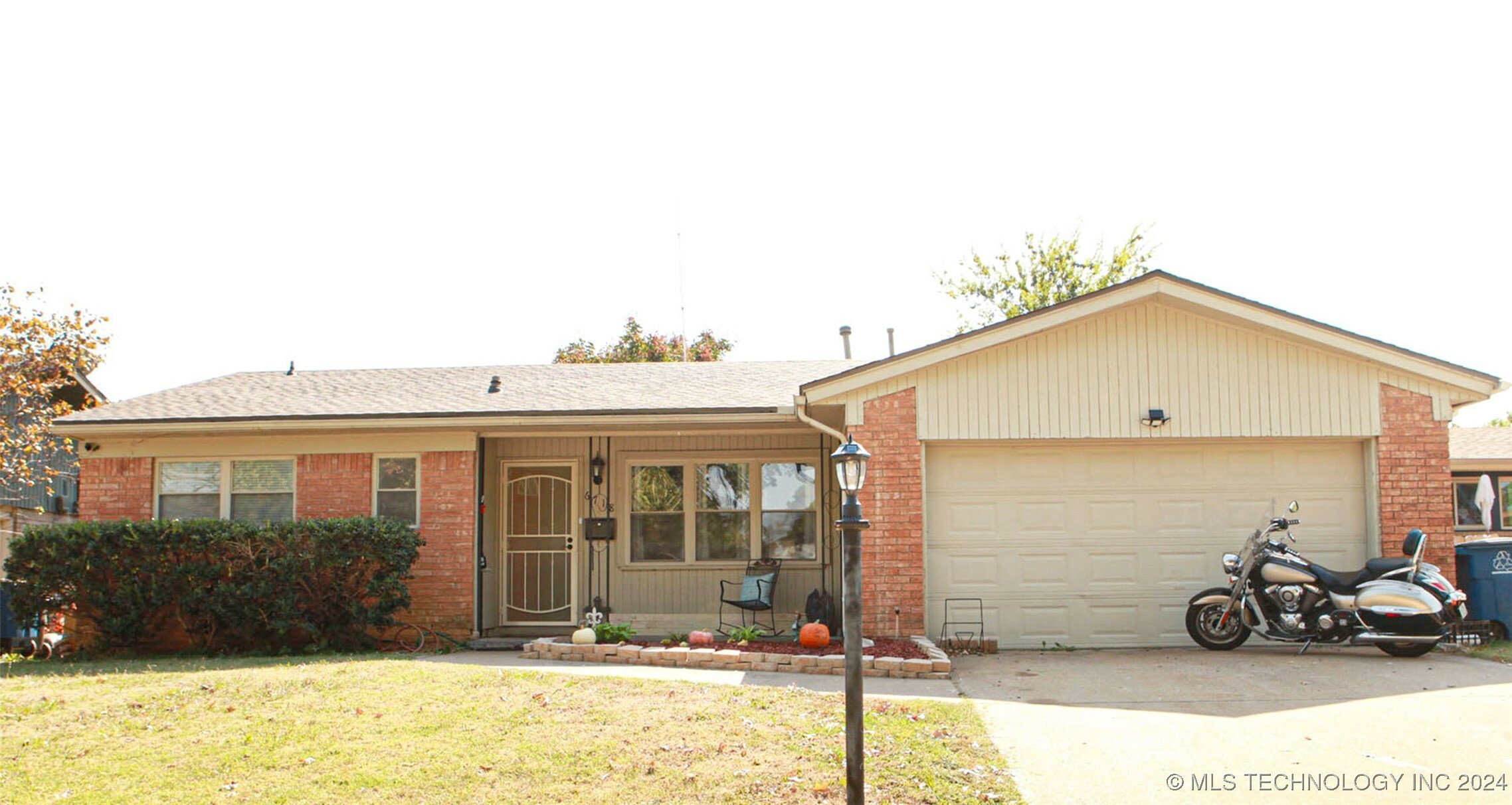 Property Photo:  6718 E 17th Street  OK 74112 