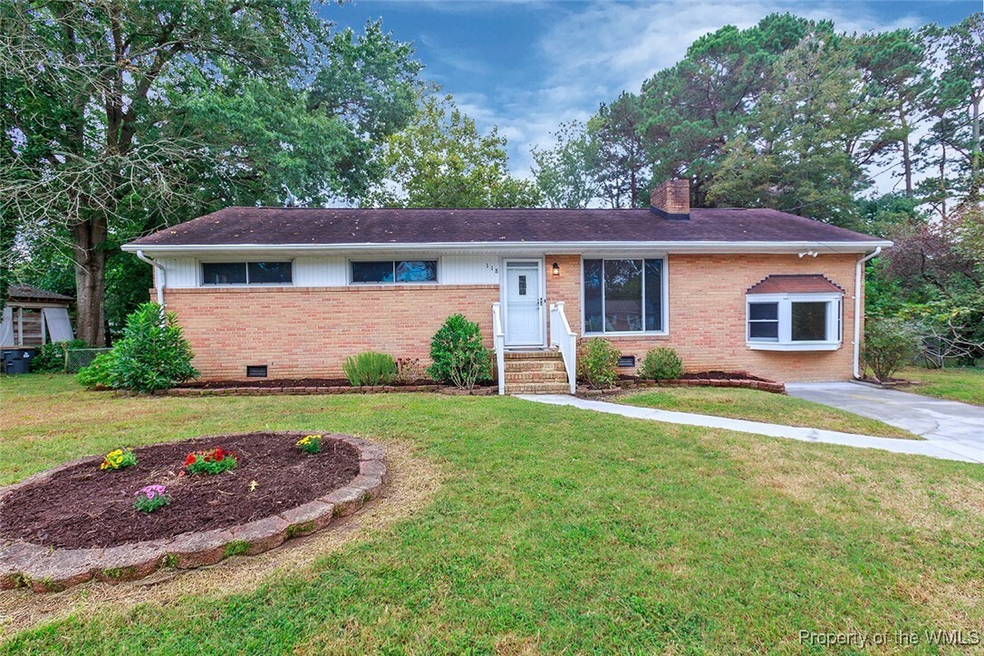 Property Photo:  118 Winston Drive  VA 23185 