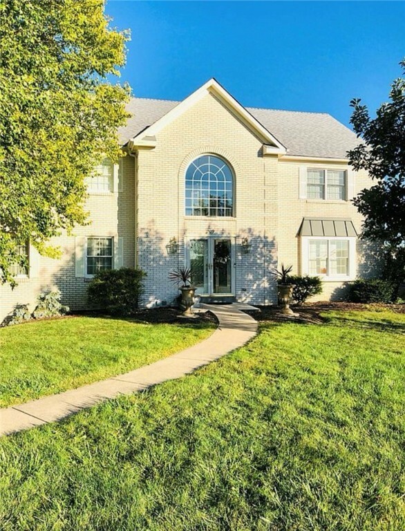 Property Photo:  209 Fox Run Drive  PA 15367 