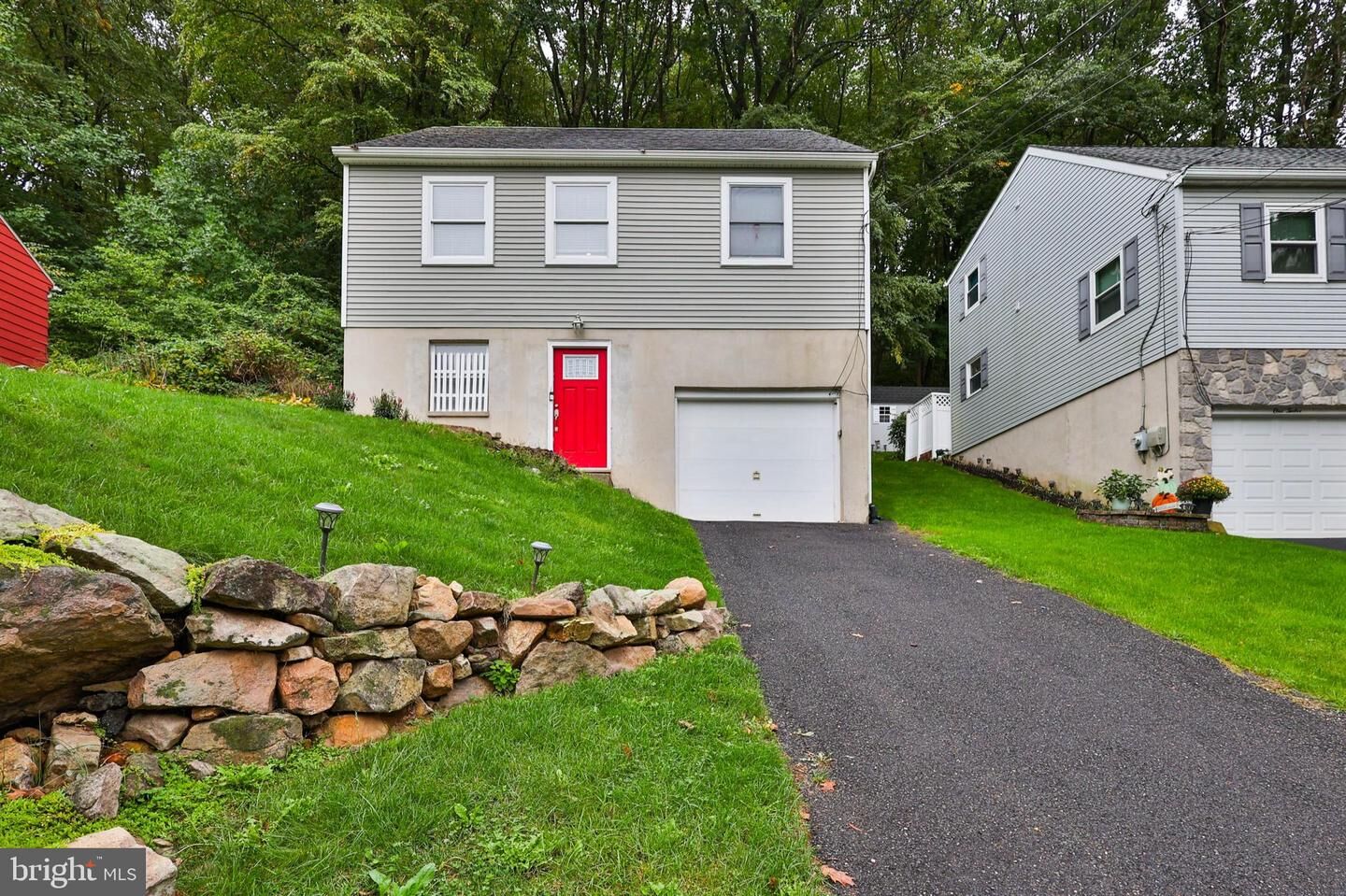 Property Photo:  116 E Johnston Street  PA 18103 