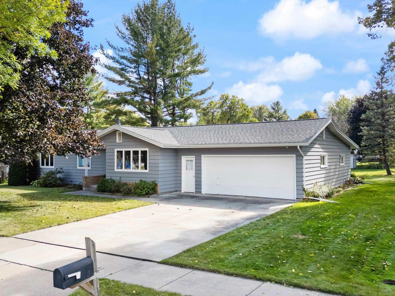 Property Photo:  806 East 17th Street  WI 54449 