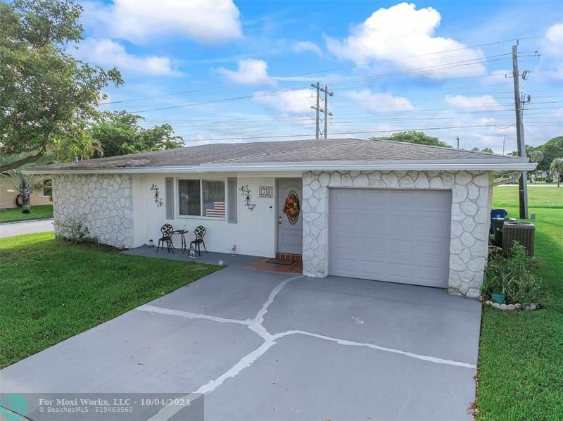 Property Photo:  1700 NW 70th Lane  FL 33063 