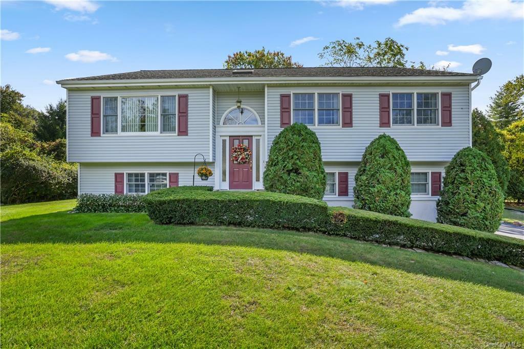 Property Photo:  15 Hickory Drive  NY 10509 