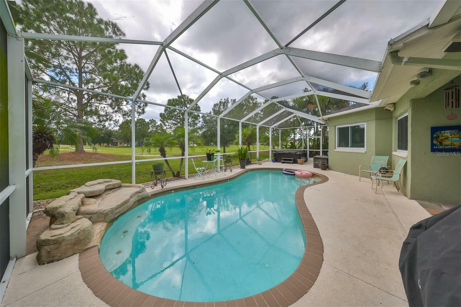 Property Photo:  10926 Sailbrooke Drive  FL 33579 