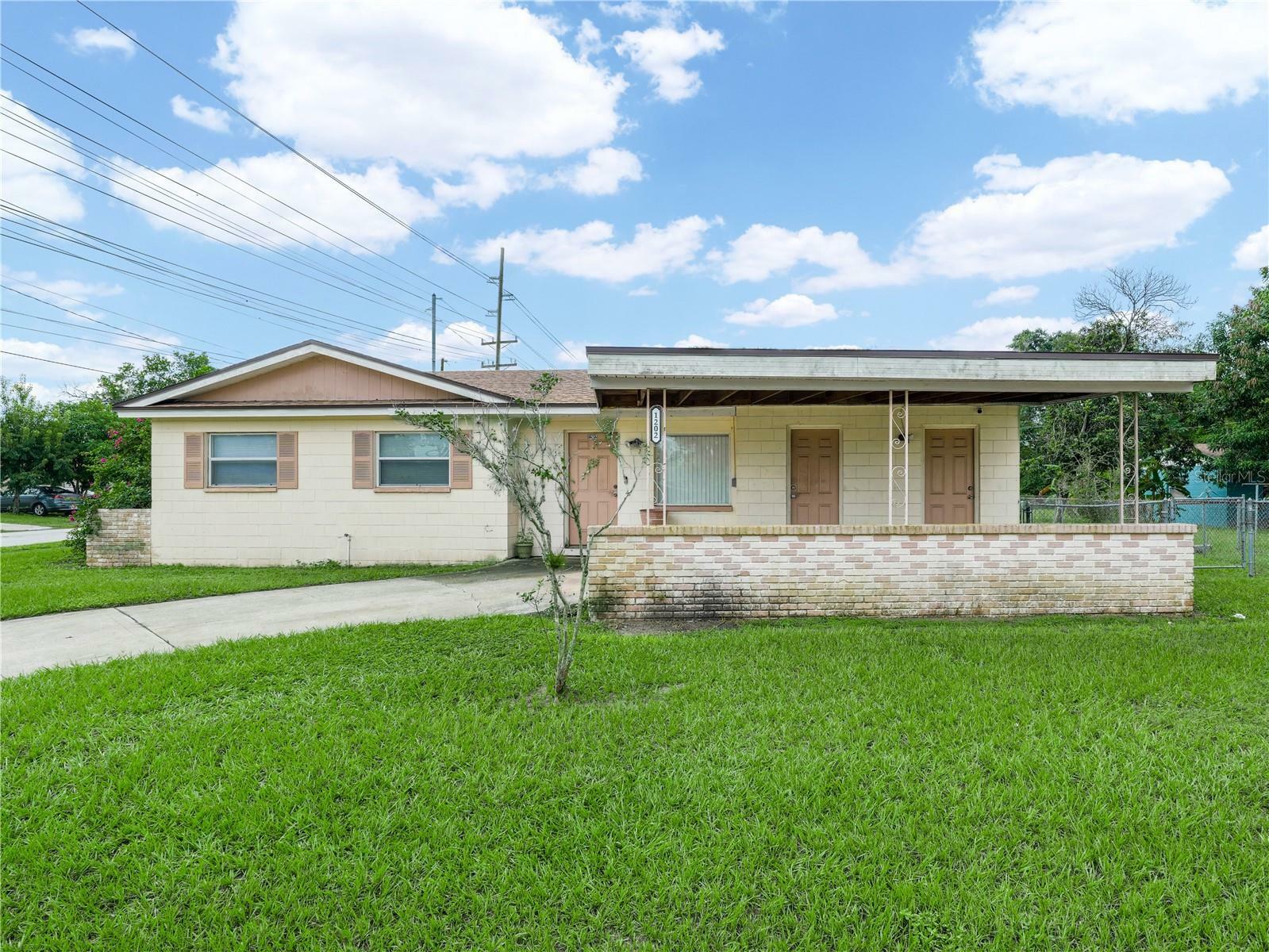 Property Photo:  1202 Wright Drive  FL 33805 