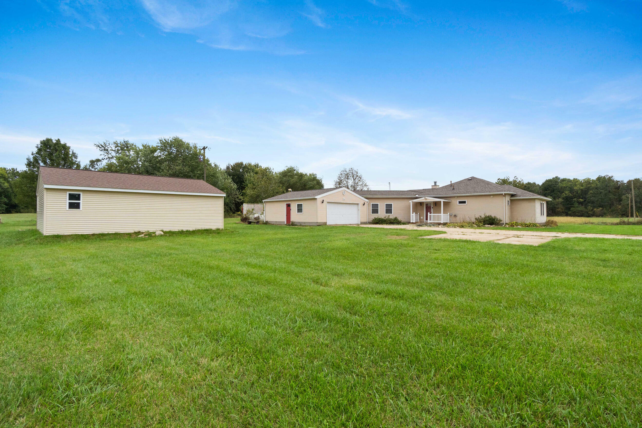 Property Photo:  9611 Stony Point Highway  MI 49021 