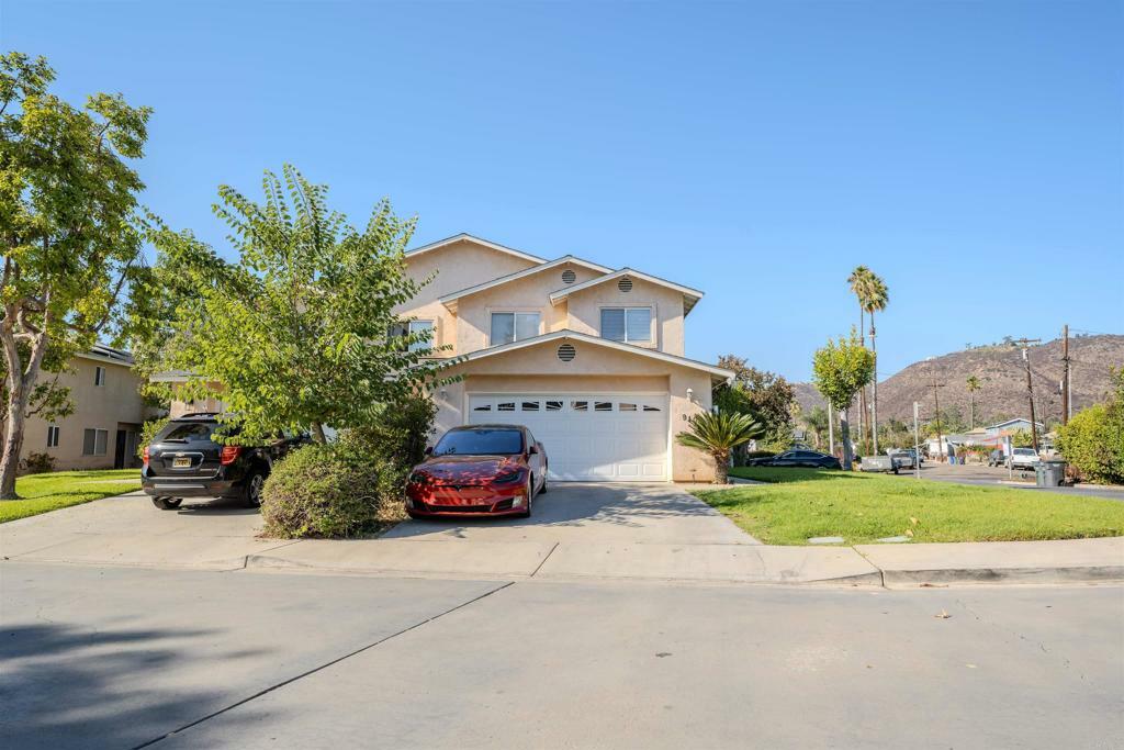 Property Photo:  910 Buckeye Ct  CA 92021 