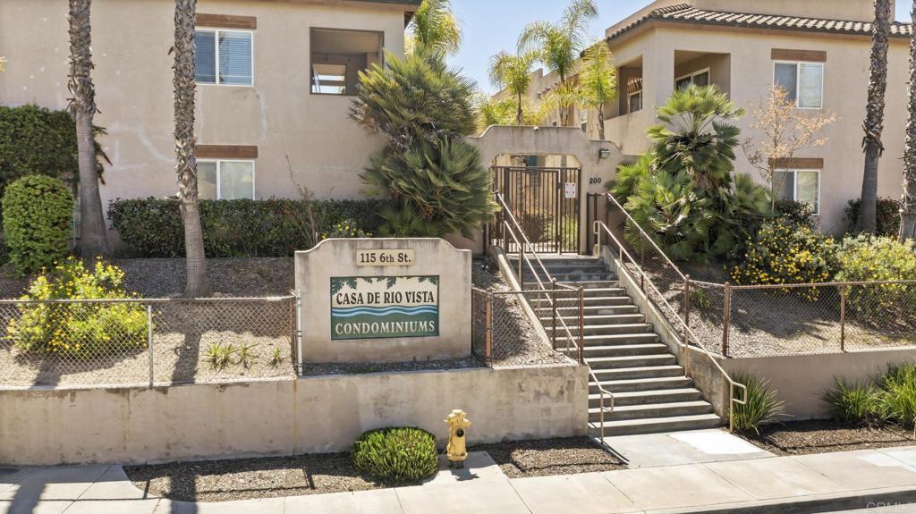 Property Photo: 115 6th Street 202 CA 92065
