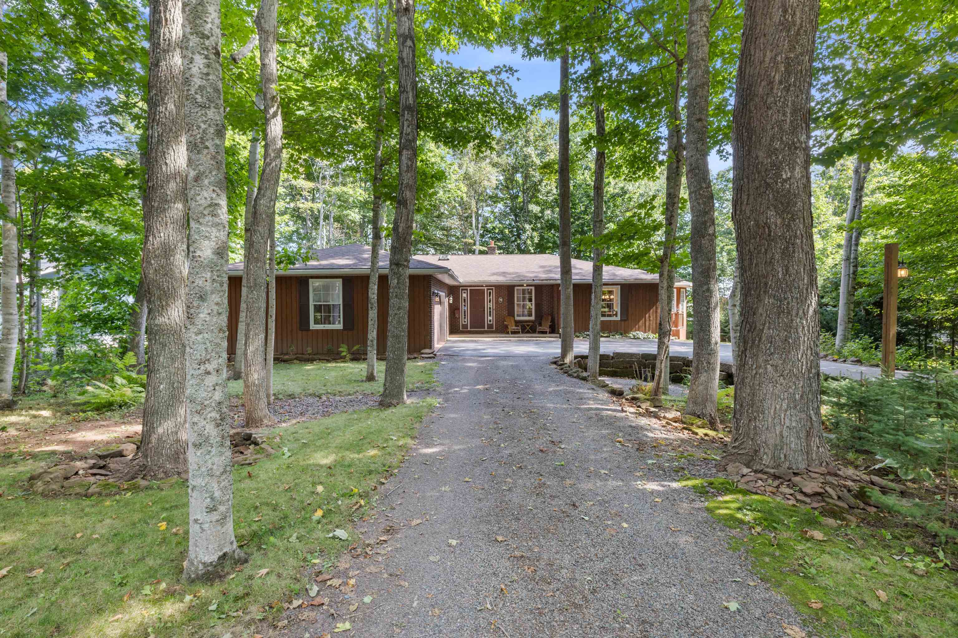 Property Photo:  78 Maplewood Drive  PE C1N 5E6 