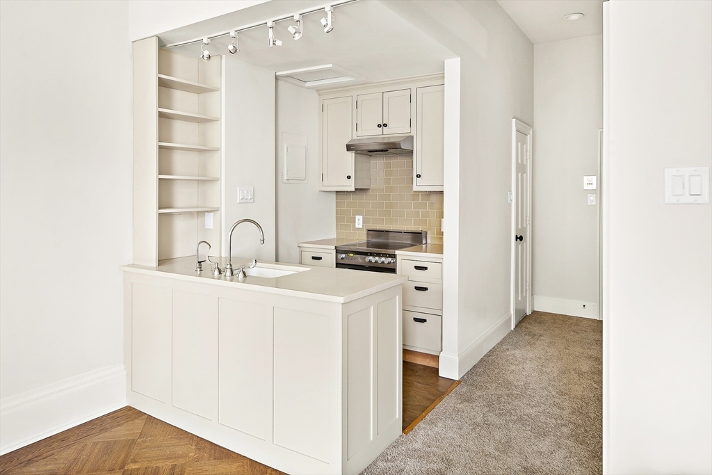 Property Photo: 73 Marlborough St 4 MA 02116