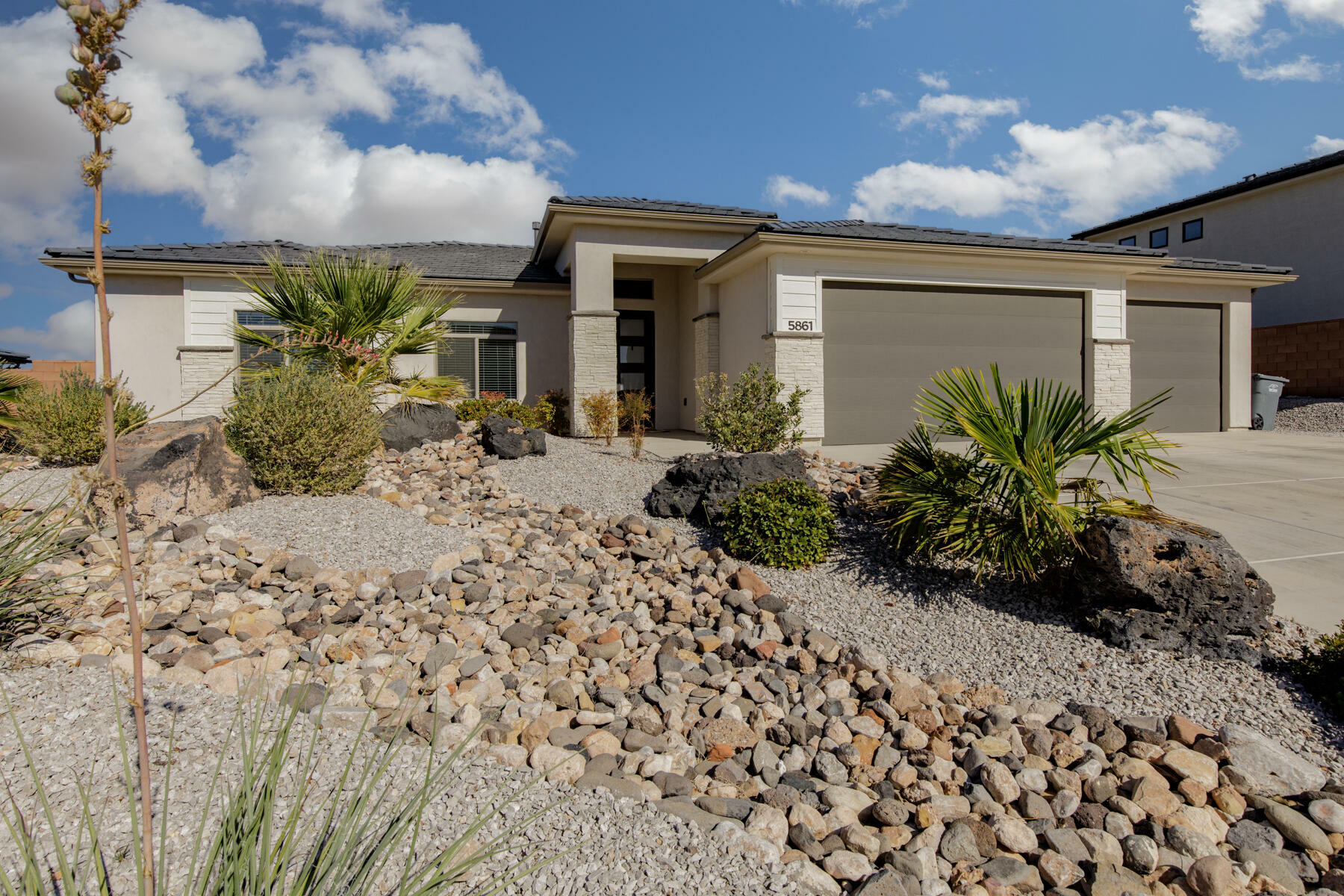 Property Photo:  5861 S Flat Top St  UT 84790 