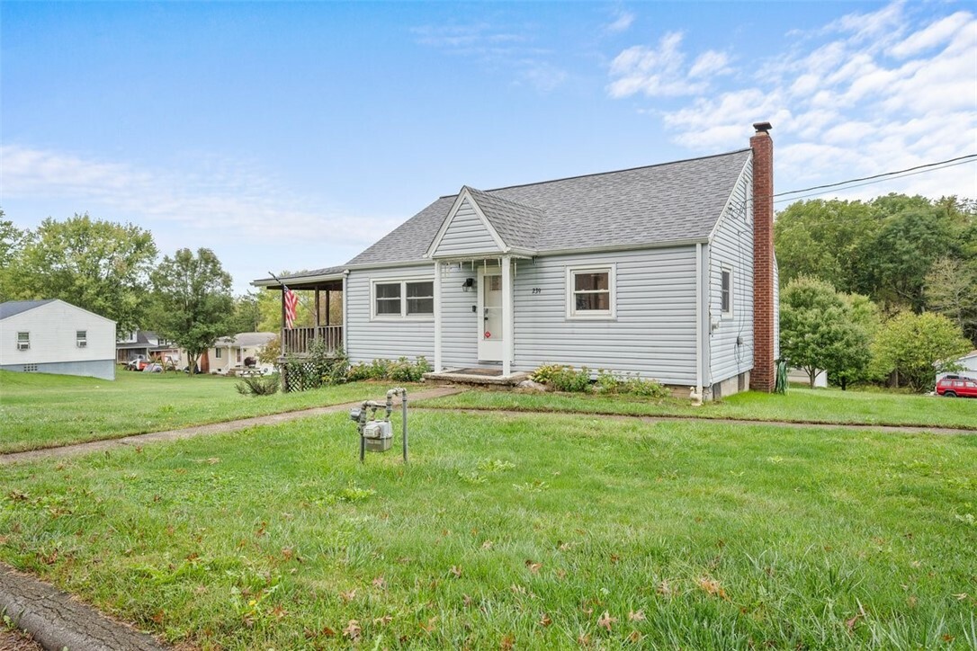 Property Photo:  239 Wineland Dr  PA 15637 