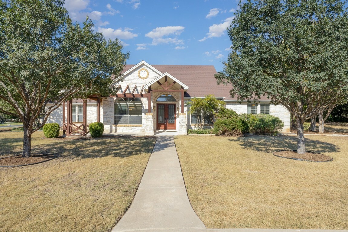 Property Photo:  501 Woodland Park  TX 78633 