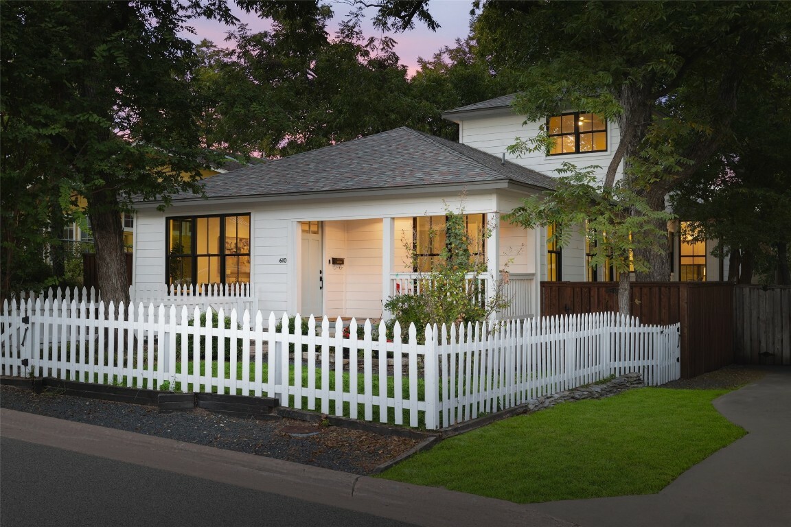 Property Photo:  610 W Elizabeth Street  TX 78704 