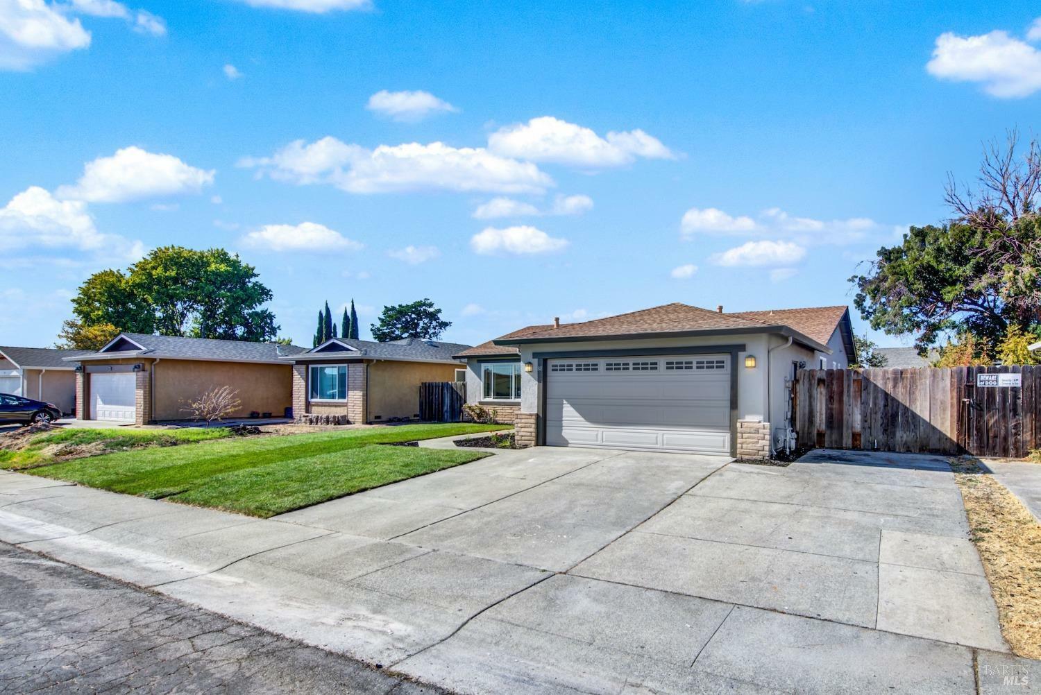 Property Photo:  88 Rodondo Avenue  CA 94585 