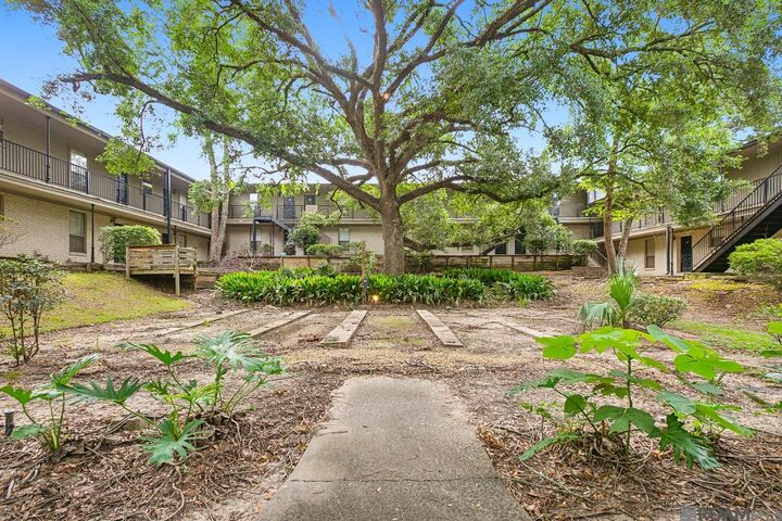 Property Photo:  1290 Park Blvd #128  LA 70806 