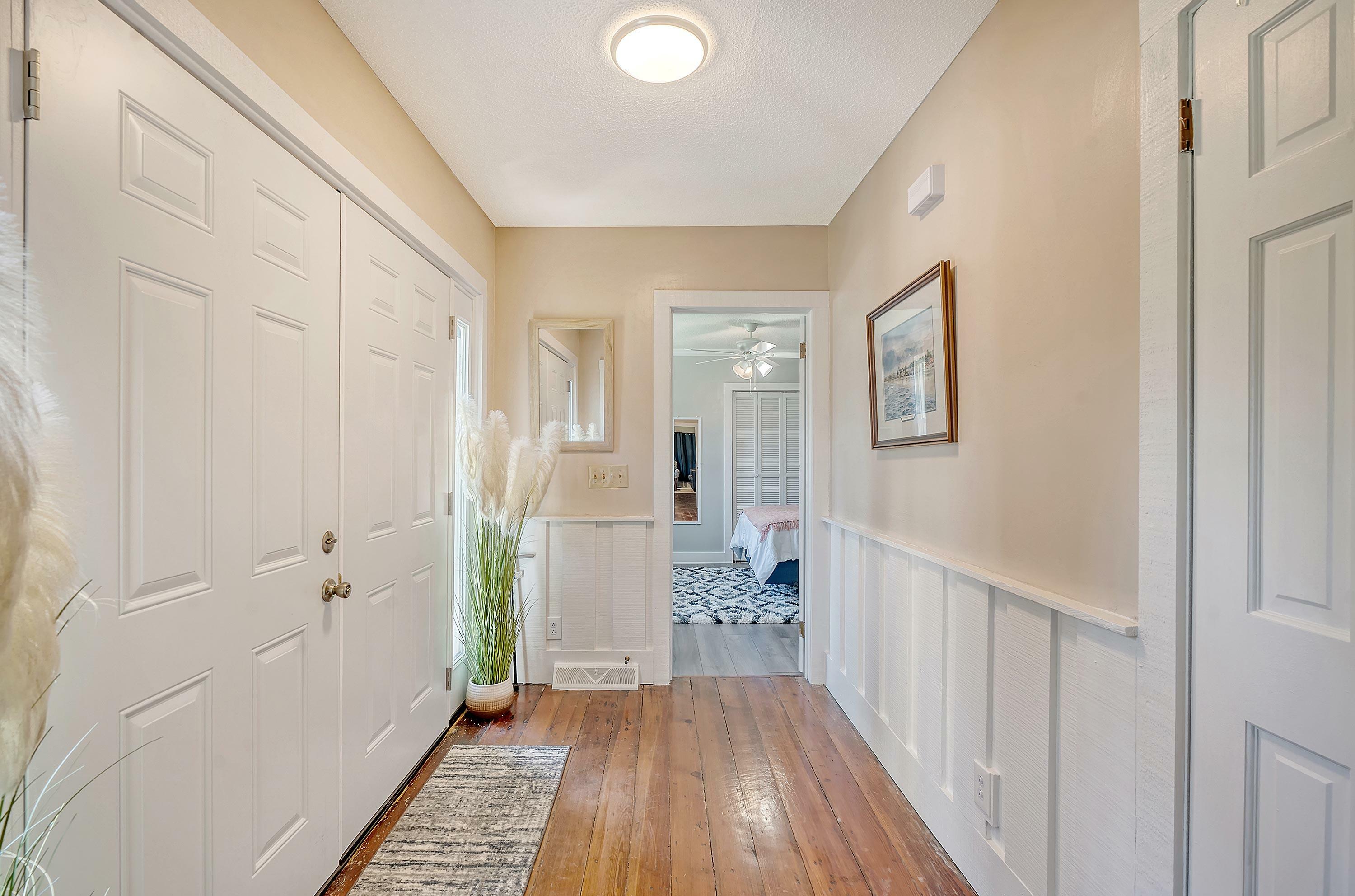 Property Photo: 525 Parkdale Drive SC 29414