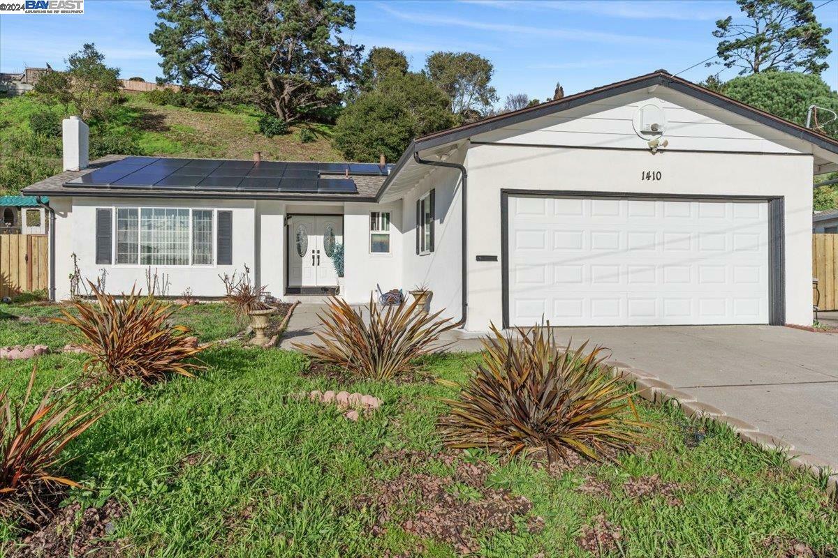 Property Photo:  1410 Wallace Ct  CA 94564 