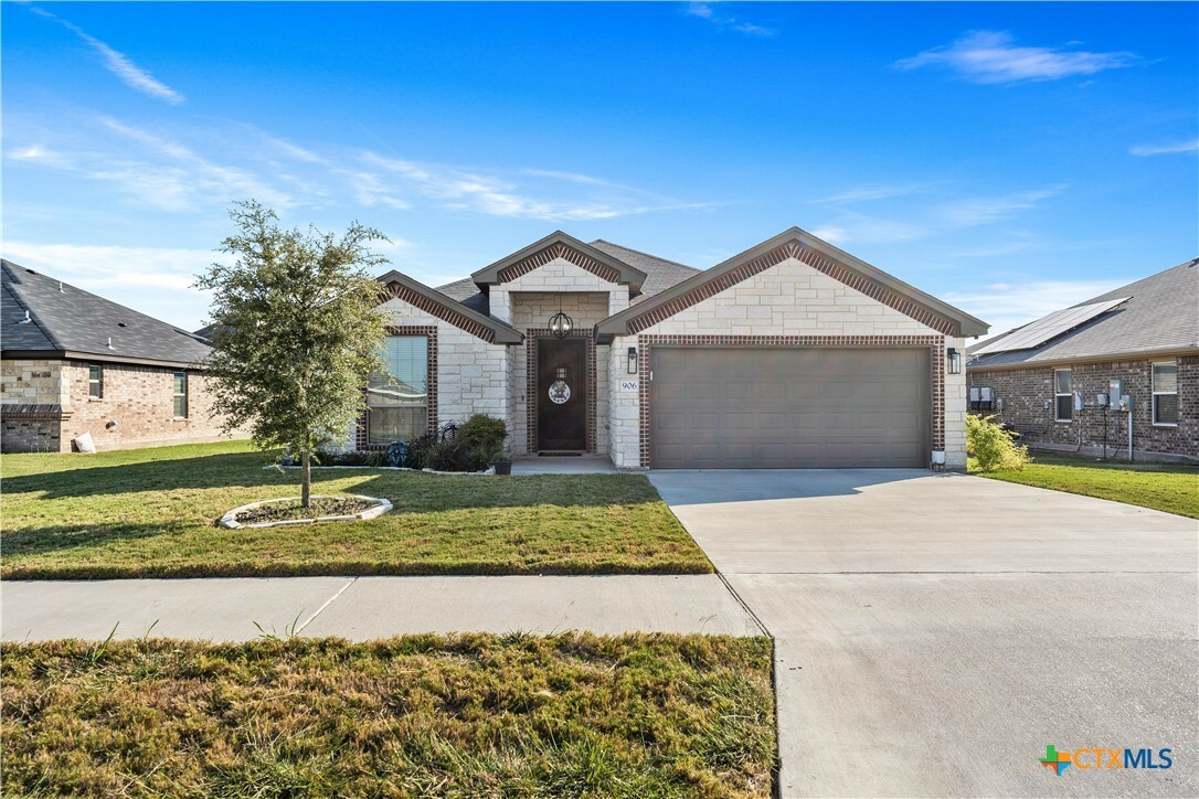 Property Photo:  906 Holliday Drive  TX 76542 